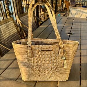 BRAHMIN NWT GOLD CREAM LEATHER SHOULDER TOTE
